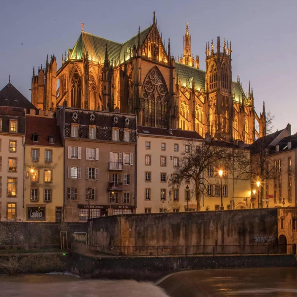 Lecathedrale : F2 Au Coeur De Metz ! Apartamento Exterior foto