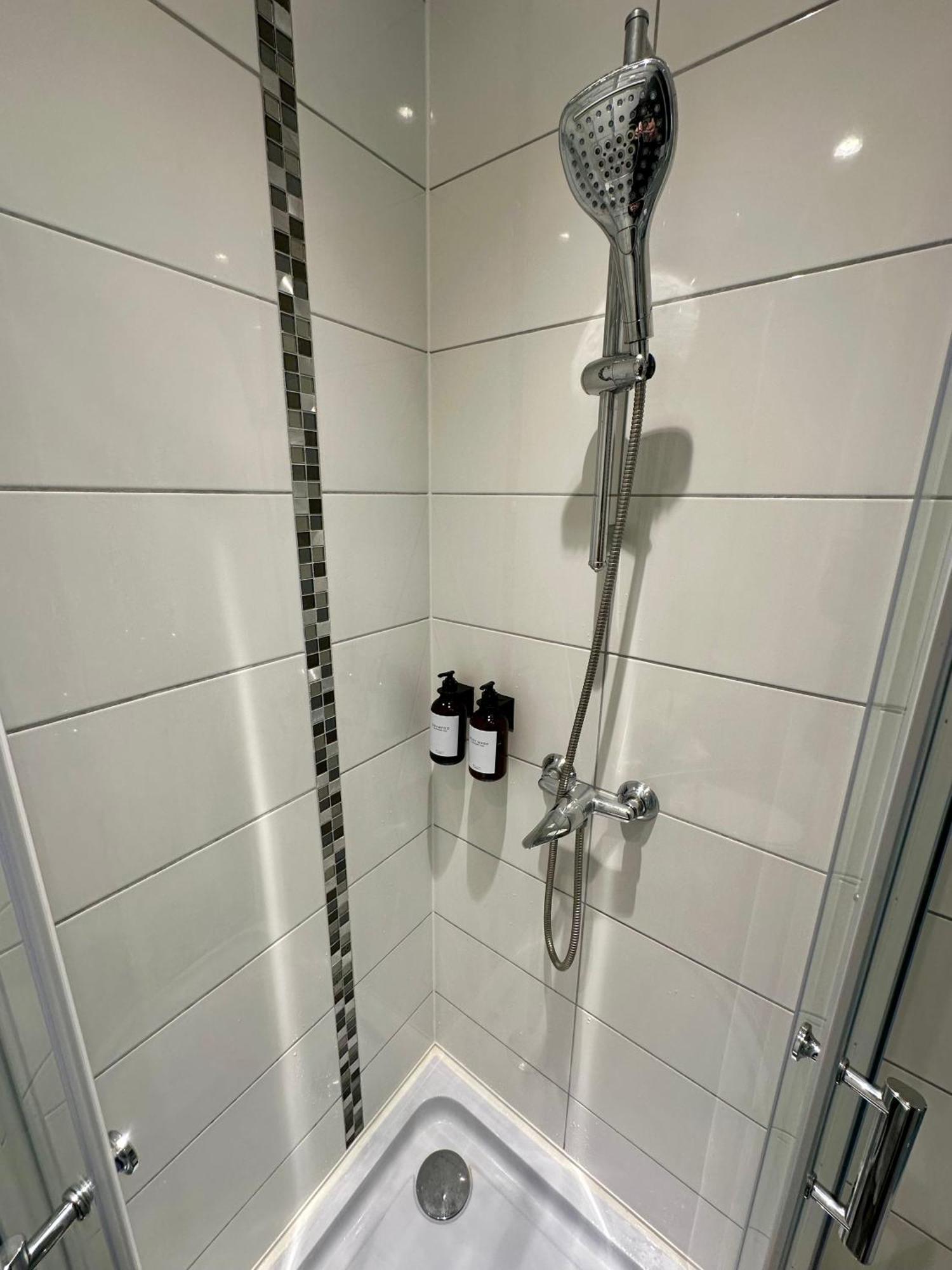 Lecathedrale : F2 Au Coeur De Metz ! Apartamento Exterior foto