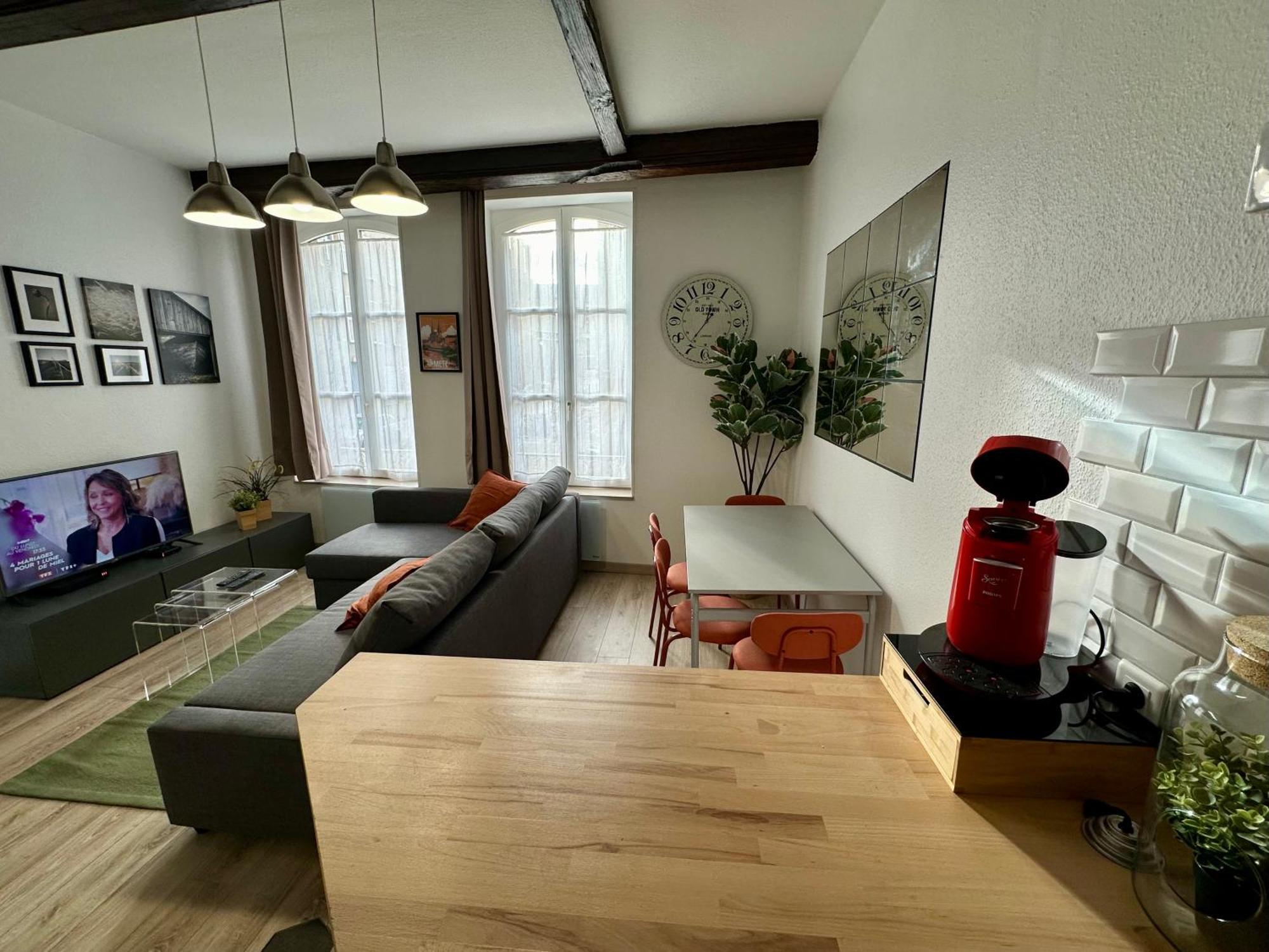 Lecathedrale : F2 Au Coeur De Metz ! Apartamento Exterior foto
